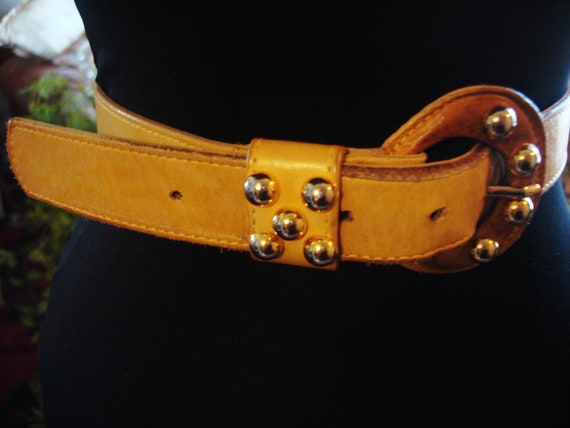 LEATHER MUSTARD STUD Belt - image 2