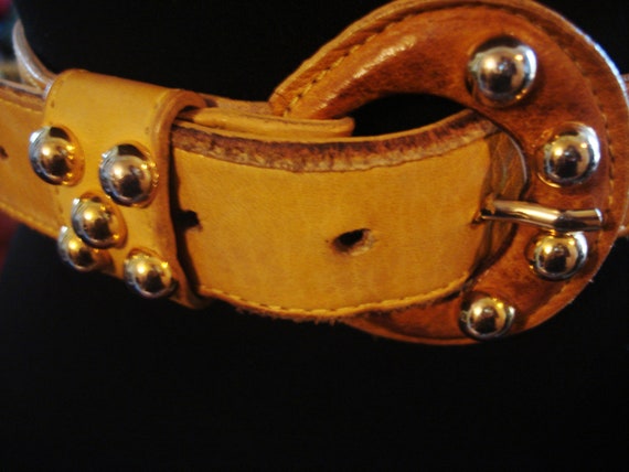 LEATHER MUSTARD STUD Belt - image 3