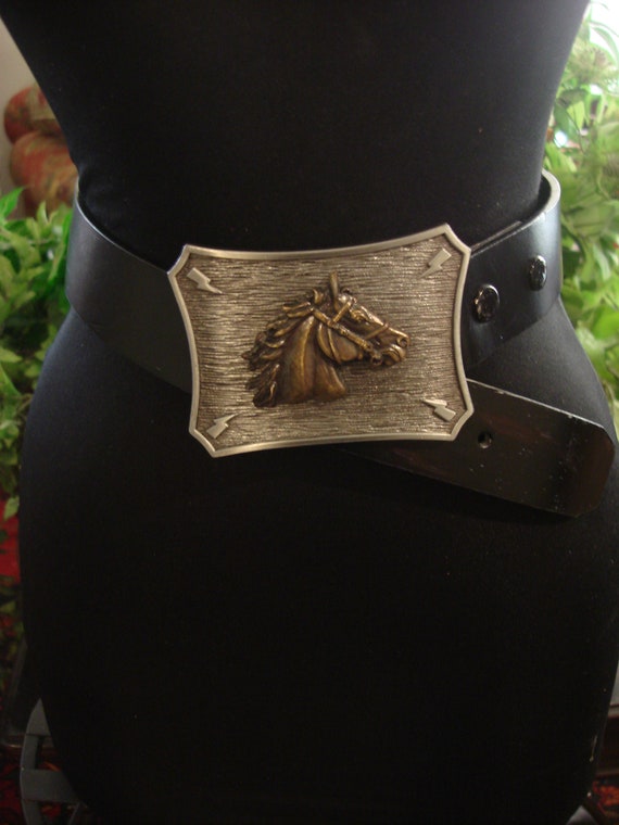 horse belt buckle Gem