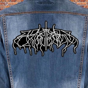 Vargar i tronrummet BAKSIDAN. Sy-på-märke. WITTR-märke.