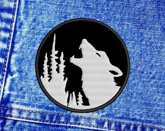 Wolf, howling wolf patch. Sew On patch.