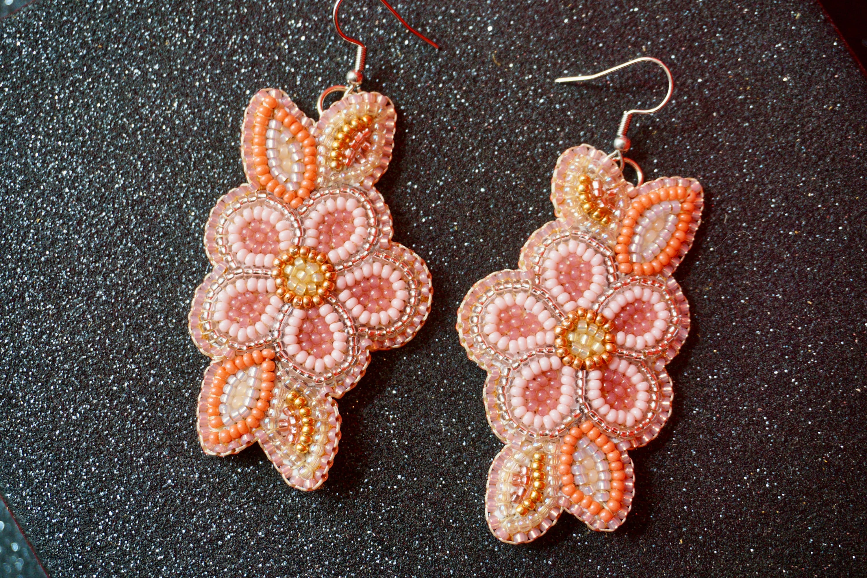 Beaded Leather Earrings,beaded Flower Earrings,metis Beaded