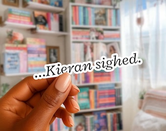 Pegatina troquelada de Kieran Contou Blood and Ash / Merchandising de Romantasy