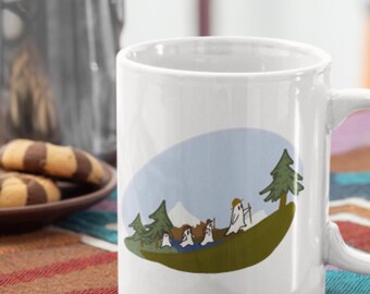 Taza con diseño de fantasmas excursionistas / Taza de café con asa decorativa para campamento de montaña / Regalo para acampar / Ilustración de espíritu del bosque