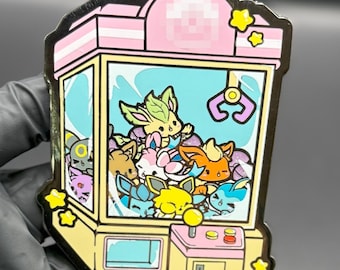 3.5" ÈèvèèèLoutions Claw Machine Enamel Pin
