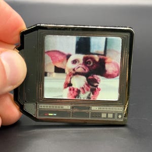 2.5" Lenticular Gremlins CRTV Enamel Pin