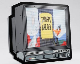 2.5" Lenticular Luuney Tunes CRTV Enamel Pin