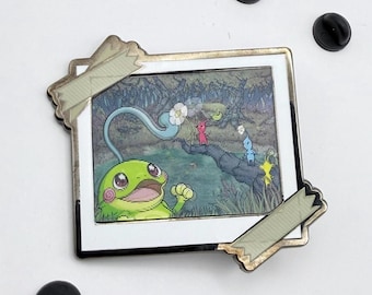 Lenticular Polaroid Politoed X Pikmin 2.5" Enamel PIn