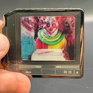 2.5&quot; Lenticular Killer Klowns CRTV Enamel Pin