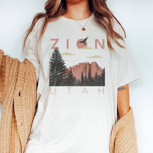 Zion National Park T-shirt, Zion Canyon shirt, Camping Gift, Zion Sweater, Camping t-shirt, National Park Shirt, Oversized Shirt