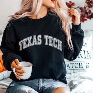 Texas Tech Unisex Sweatshirt - Texas Tech - Texas Tech crewneck - Duke sweater - Texas Tech hoodie - Vintage Texas Tech Sweatshirt -
