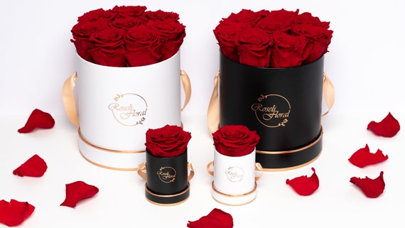 Custom logo wedding christmas i love you round gift flower box paper luxury  cylinder roses flower