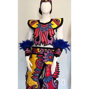Aztec Traje 9-11
