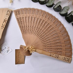 Ventaglio personalizzato, ventaglio matrimonio, dettaglio per gli ospiti, ventaglio in legno per matrimonio, regalo personalizzato sposi, bomboniere regalo damigelle, fidanzati