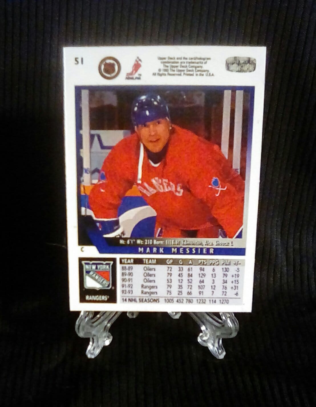 Mark Messier Gorgeous Handcrafted Tri-level 3D Hockey Card 