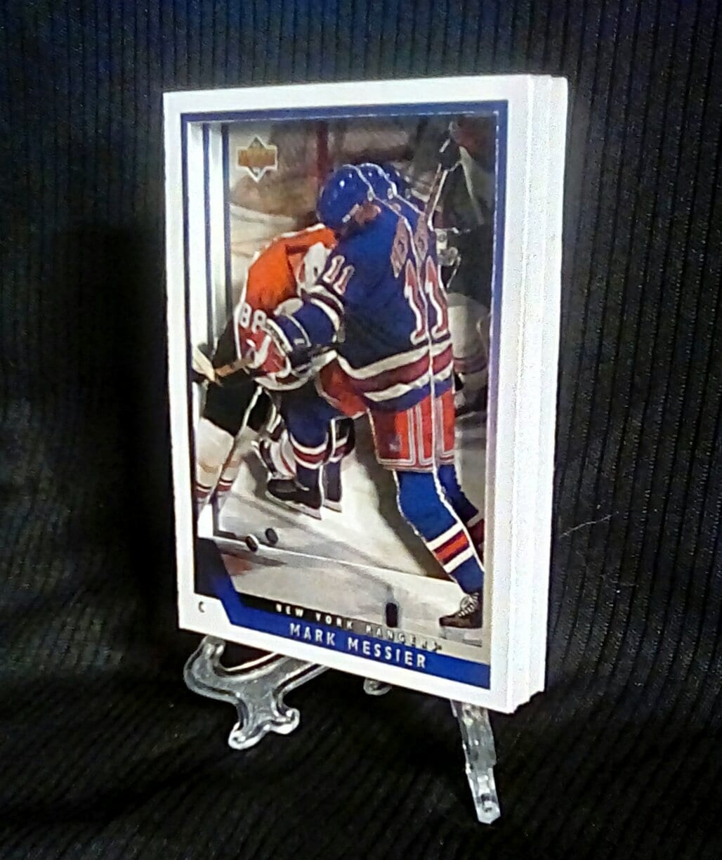 Mark Messier Gorgeous Handcrafted Tri-level 3D Hockey Card 