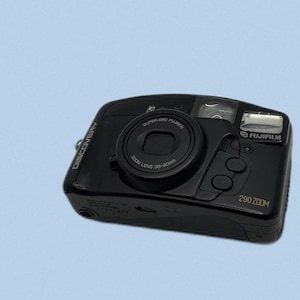 Cámara compacta Fujifilm Discovery 290 Zoom vintage de los años 90 con película de 35 mm y estuche