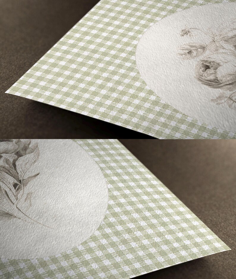 Pu&ograve; includere: Un biglietto bianco con un bordo a quadri verdi e un ritaglio circolare al centro. Il ritaglio presenta un disegno a matita di un mazzo di fiori.