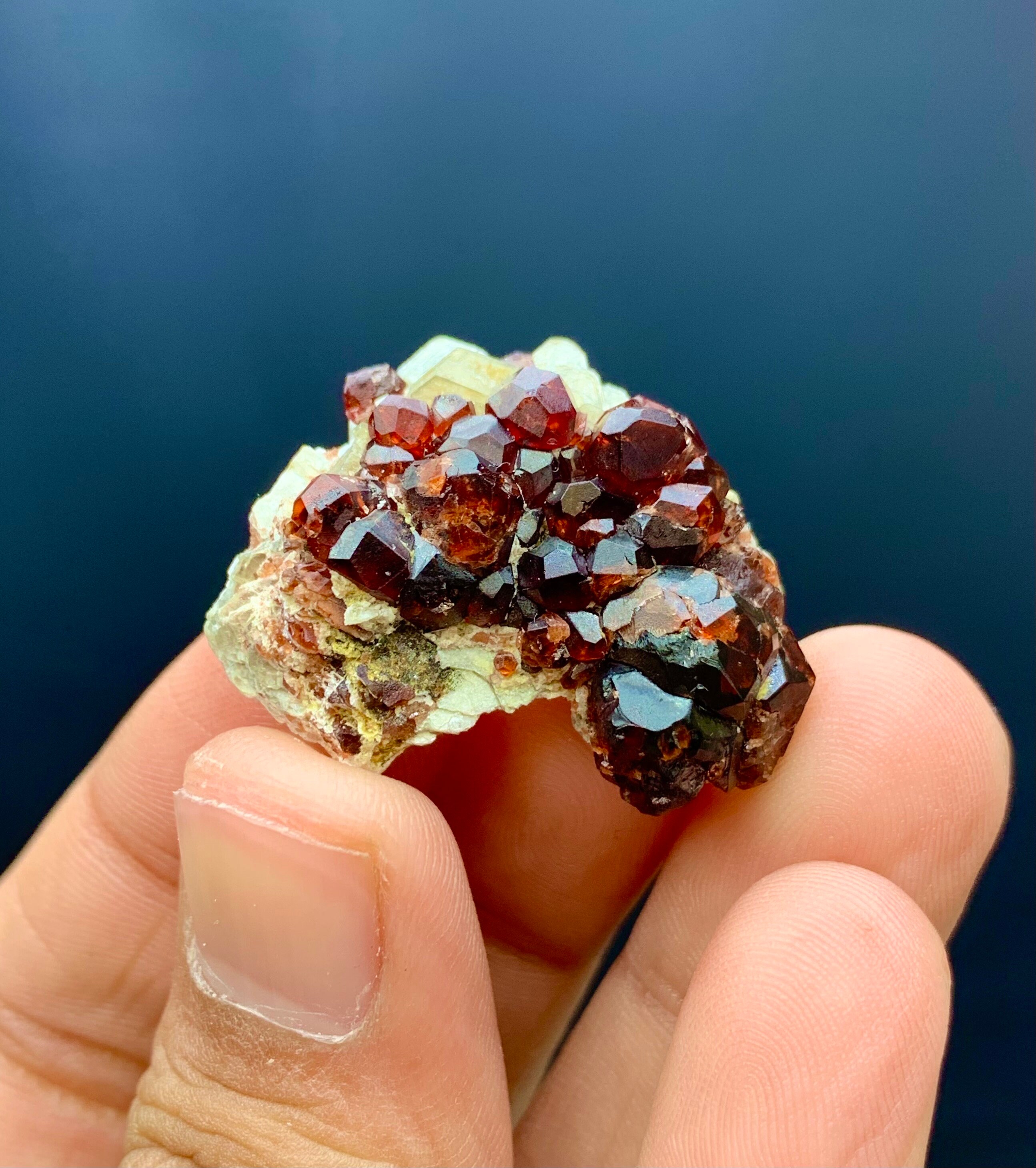 Natural Red Spessartine Garnet on Muscovite , Red Garnet Specimen, Rare ...