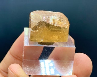 Rich Honey  Colour Topaz Crystal From Skardu mine  , Sherry Topaz , Topaz Crystal , Fine minerals /  22.48  grams