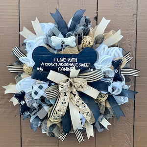 Dog Wreath, Dog Bone Wreath, Dog Lover Wreath, Pet Wreath,  Dog Wreath for Front Door, Gift for Pet Lover, Everyday Wreath, Paw Print Wreath
