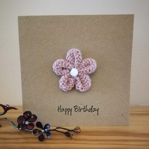 Tarjeta hecha a mano - Flor tejida - Feliz cumpleaños / Mamá / Que te mejores