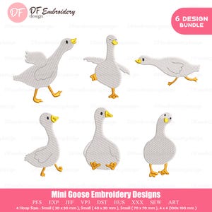 Puede incluir: Seis diseños bordados de gansos en varias poses, con picos y patas amarillas y cuerpos grises. La imagen está etiquetada como "Mini Goose Embroidery Designs" e incluye especificaciones de tamaño en milímetros. Una pancarta rosa dice "6 DESIGN BUNDLE".