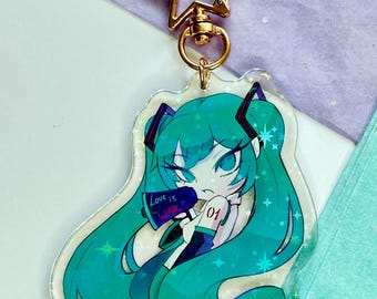 ラブ・イズ・ウォー ミク アクリルキーホルダー | 7cm 両面グリッターチャーム | ボーカロイドアニメ痛バッグアクセサリー | かわいいミクギフト