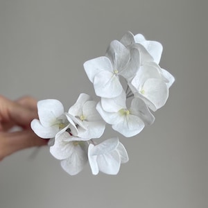 White Wafer Paper Hydrangea for Cake Decoration, Wedding Cake Edible Flowers, Cake Topper