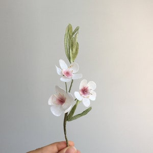 Wafer Paper Wax flowers for Cake decoration. Edible Cake Greenery, Wedding Cake Topper, Cup Cake Topper