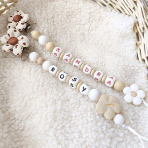 Personalized pacifier clip, custom name accessory, Flower Pacifier holder, floral dummy clip, baby girl gift, neutral first birthday gift