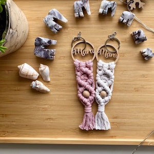 Name keychain Customized keychain Friends gift Personalized gift Macrame keychain bag charm Bridal party gifts Bulk keychain Bridesmaid gift