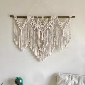 Grande tenture murale en macramé, décoration murale en macramé, tenture murale tissée, décoration bohème, cadeau de pendaison de crémaillère, toile de fond de mariage, tête de lit, décoration de ferme