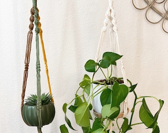 Macrame Plant Hanger, Modern Hanging Planter, Handmade Plant Decor, Boho Pot Holder, Wall Art Decor