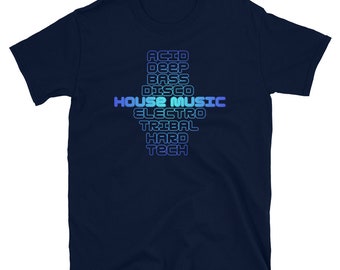 Puede incluir: Camiseta azul marino con un diseño degradado que presenta las palabras "Acid, Deep, Bass, Disco, House Music, Electro, Tribal, Hard, Tech".