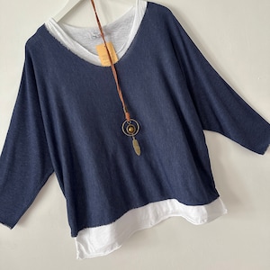 New Made In Italy 2 In 1 Soft Loose Quirky Oversized Batwing Lagenlook navy Top Jumper with necklace One Size 8-14