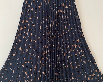 Made in Italy Sugarbabe navy blue floaty animal  print pleated maxi skirt one size 8-16