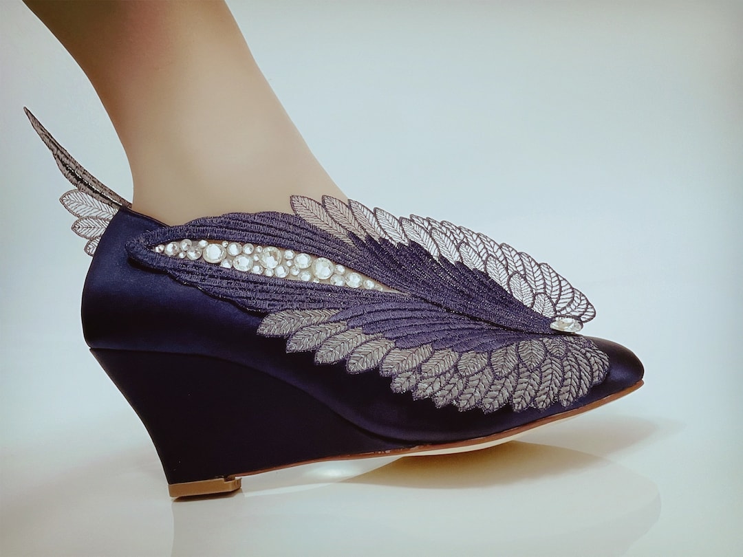 navy blue wedding shoe