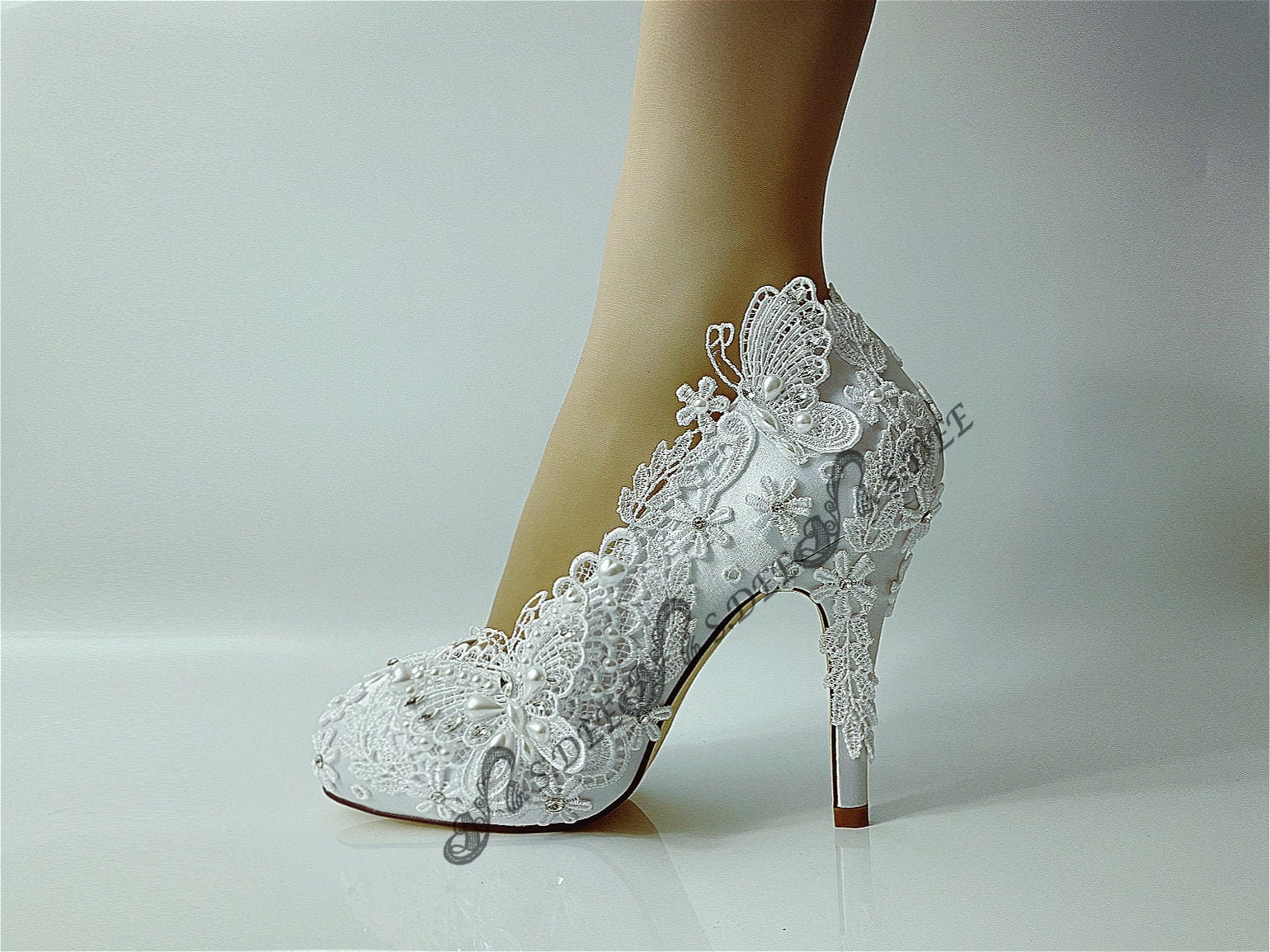 Newest Cinderella Shoes Rhinestone High Heels Women Butterfly-knot Pumps  Pointed Toe Woman Crystal Party Wedding