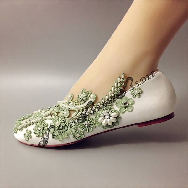 Salbei Grüne Schuhe für die Braut, Elfenbein-Satin-geschlossene Zehe Hochzeit Wohnungen, Braut Spitze Perle Strass Schuhe Elfenbein-weiße Multi-Color Wrackohren
