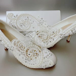 Wedding Shoes for Bride,Bridal Heel Clutch Purse Rose Unique Handbag Closed Toe Platform Set Satin Ivory White Lace Beading Pearl Rhinestone