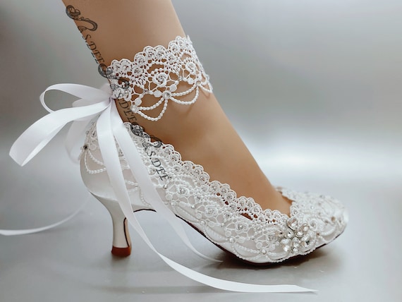 Pure white wedding shoes deals