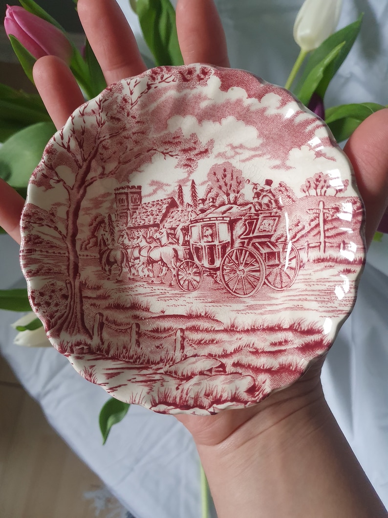 Vintage red bowl with scalloped border by Myott Royal Mail collection