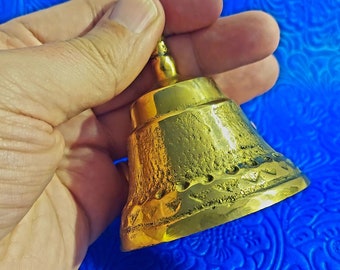 Mässing Oshun Bell 5 Inches - gudinna, polerad campana för Osun - Ochun - Osun anya bata maraca iyawo ocha Lucumi ifa agogo Ifa orisa Brons