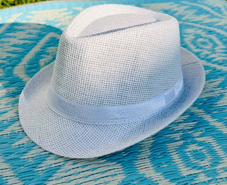 Iyawo white clothes hat shaul yawo hat yabo gorro white sombrero trilby formal ropa santo iyaworaje plate blanco ocha asiento Orisha hat gorro Santeria akete fila panuelo head covering for Santero Babalawo Yoruba aborisha Obatala Babalu Shango Orunla Lucumi orisha Cloth Santeria hats gorro akete fila panuelo head covering for Santero Babalawo Yoruba aborisha Obatala Shango Lucumi orisha traje santo igbodu babalu Aye Olokun iyawo Yemaya Saya skirt panuelo Pano Oshun Ifa Obatala Shango Oya hat