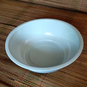 White Basin palangana - bowl for boveda espiritismo Orishas - Lucumi orisa Santeria Ifa Babalawo osain ebo libation offering vessel metal