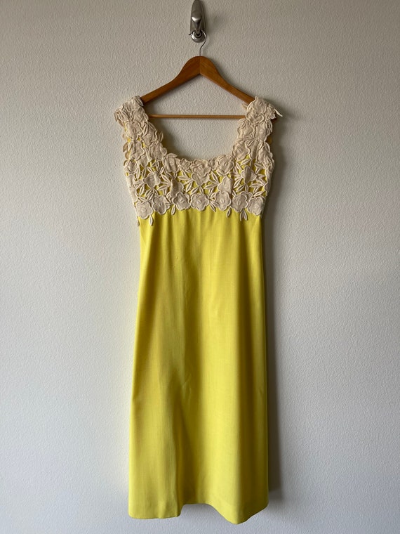 Vintage 1960s a-line canary yellow gown// size sma