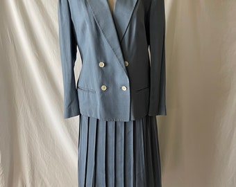 Vintage blazer and pleated skirt set// blue// size: small