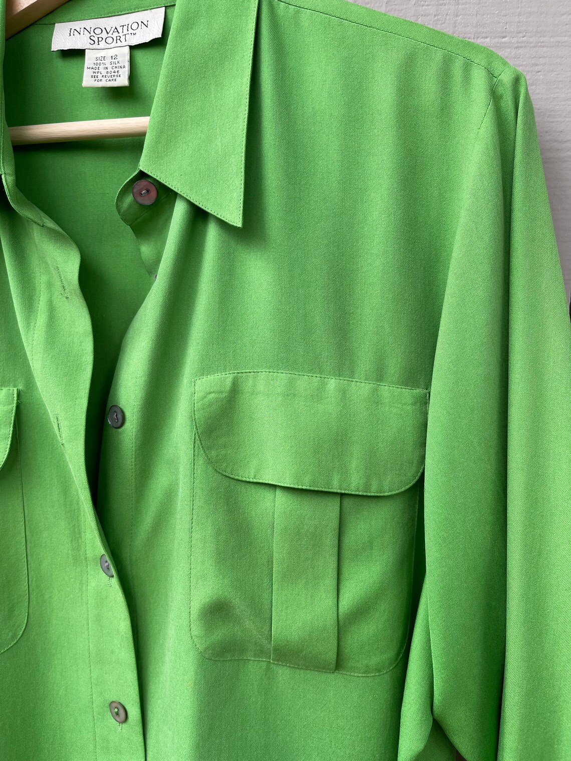Vintage Kelly green silk blouse// size 12 | Etsy