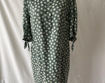 Vintage 80s Ognibene Zendman polka dot silk shift dress// sage green// size: M